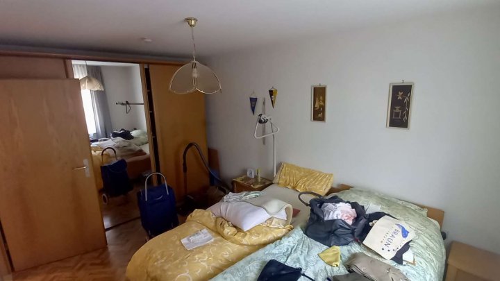 Barrierefreie 2 Zi-ETW mit XXL-Auto-Stellplatz