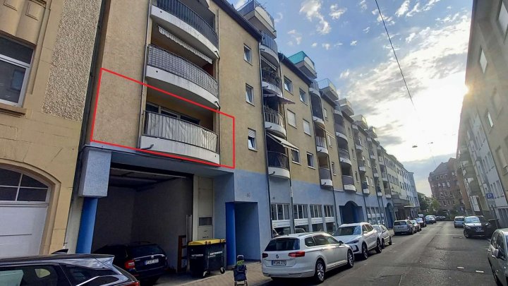 Barrierefreie 2 Zi-ETW mit XXL-Auto-Stellplatz