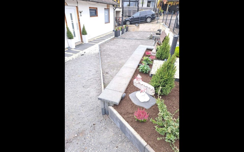 Vorgarten unfertig