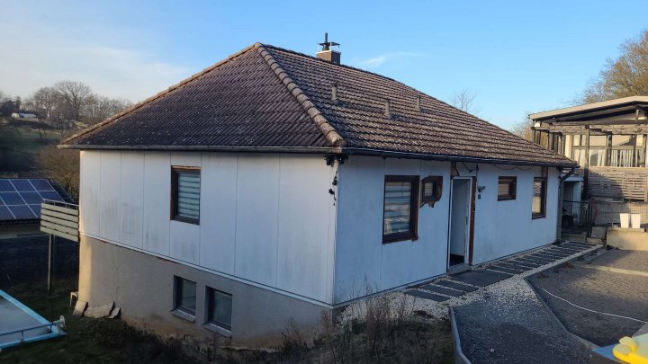 *** Einfamilienhaus mit Restarbeiten ***