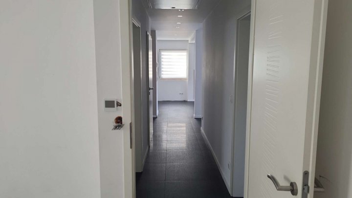 *** Einfamilienhaus mit Restarbeiten ***