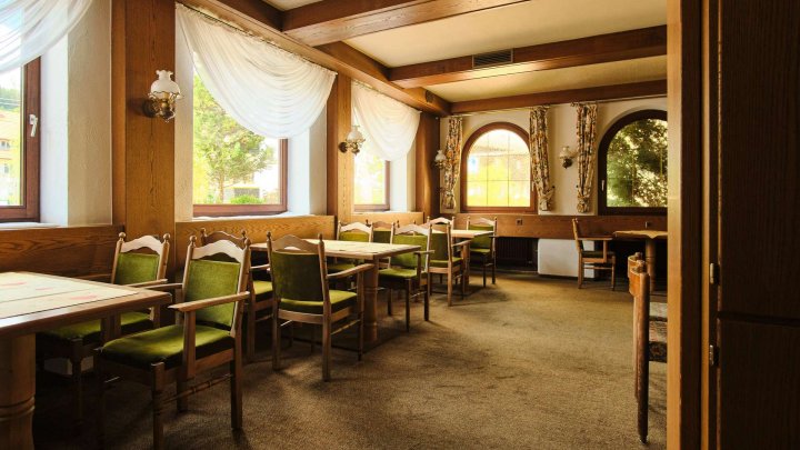 ***Großes, schönes Haus mit Blick auf die Schwarzwaldberge zu verkaufen***