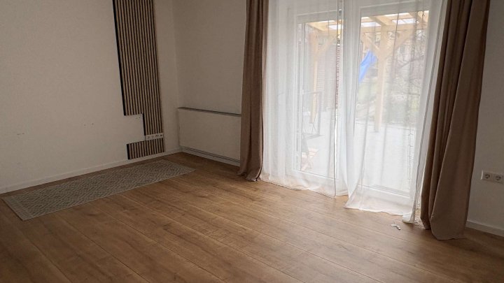 Reihenmittelhaus mit Garten und Garage - sofort beziehbar