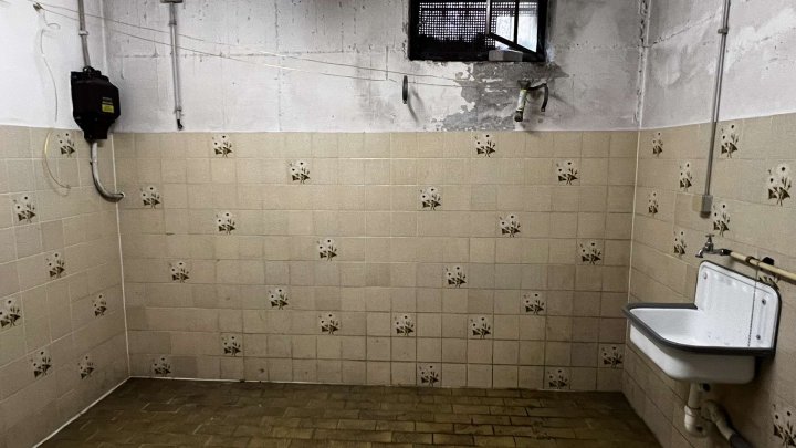 Rohdiamant braucht Feinschliff! Schönes Haus - renovierungsbedürftig zu verkaufen.