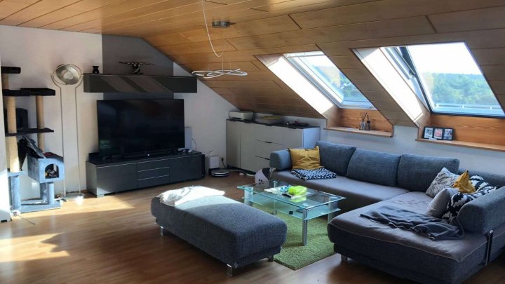 Lichtdurchflutete 71 m² im Dachgeschoss – Ihr neues Zuhause mit Charakter