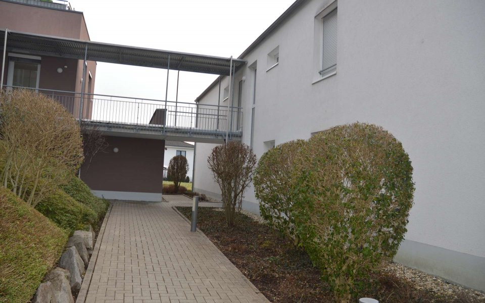 Eingangsbereich unten ebenerdig