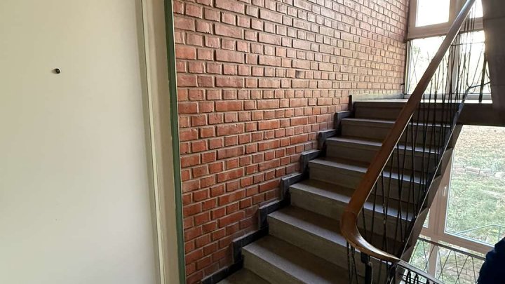 Renovierungswillige aufgepasst! 2-Zi-Whg in zentraler Lage mit EBK zu verkaufen!