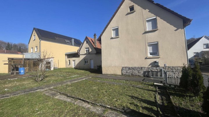 Seltene Gelegenheit in Toplage von Stein – Doppelhaushälfte mit 388 m² Grundstück