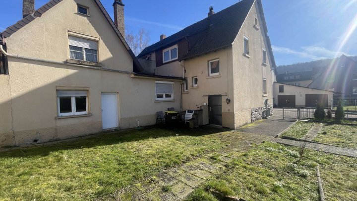 Seltene Gelegenheit in Toplage von Stein – Doppelhaushälfte mit 388 m² Grundstück