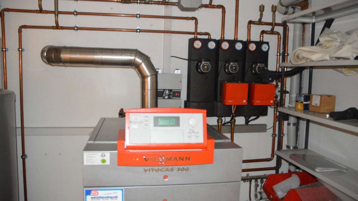 Top gepflegtes 3-Familienhaus mit Fernsicht-Garten-Terrasse & Sauna