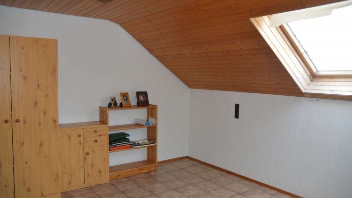 Top gepflegtes 3-Familienhaus mit Fernsicht-Garten-Terrasse & Sauna