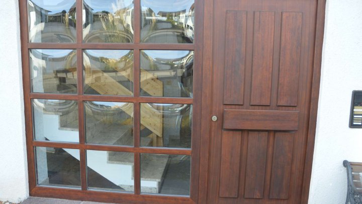 Top gepflegtes 3-Familienhaus mit Fernsicht-Garten-Terrasse & Sauna