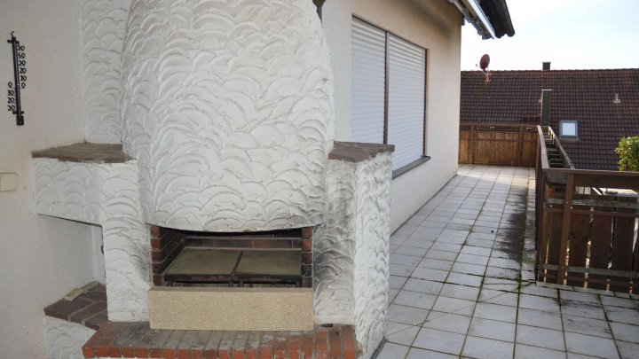 Top gepflegtes 3-Familienhaus mit Fernsicht-Garten-Terrasse & Sauna