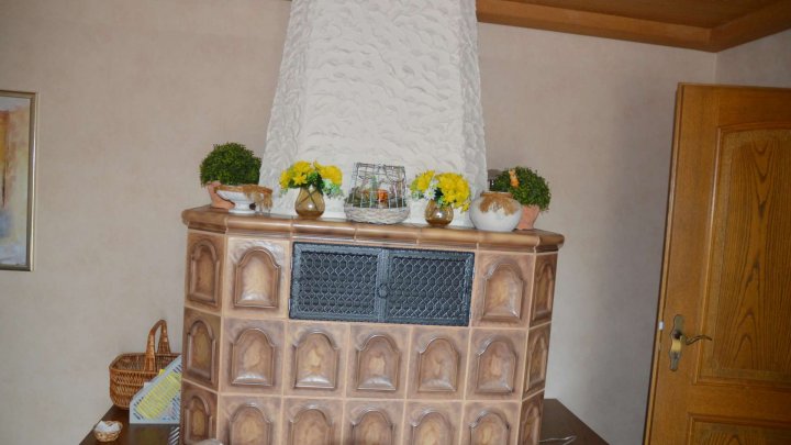 Top gepflegtes 3-Familienhaus mit Fernsicht-Garten-Terrasse & Sauna