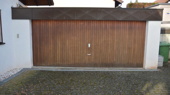 Top gepflegtes 3-Familienhaus mit Fernsicht-Garten-Terrasse & Sauna