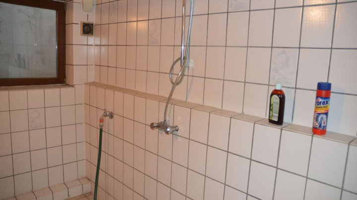 Top gepflegtes 3-Familienhaus mit Fernsicht-Garten-Terrasse & Sauna