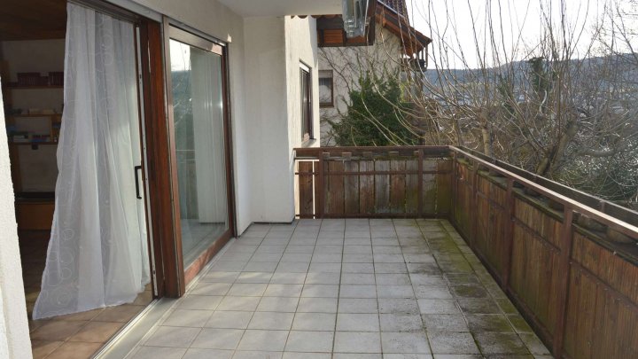 Top gepflegtes 3-Familienhaus mit Fernsicht-Garten-Terrasse & Sauna