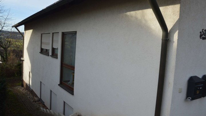 Top gepflegtes 3-Familienhaus mit Fernsicht-Garten-Terrasse & Sauna