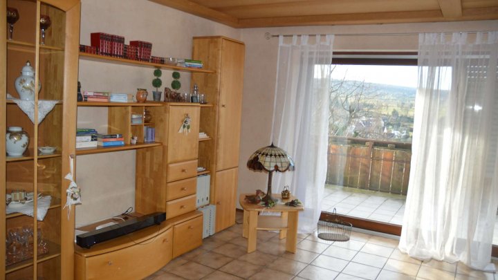 Top gepflegtes 3-Familienhaus mit Fernsicht-Garten-Terrasse & Sauna