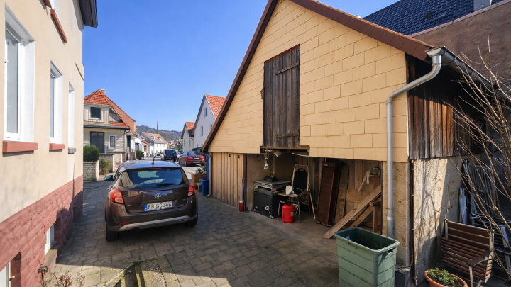 Traumhaft wohnen mit Garten, Scheune und zusätzlichem Mietpotenzial
