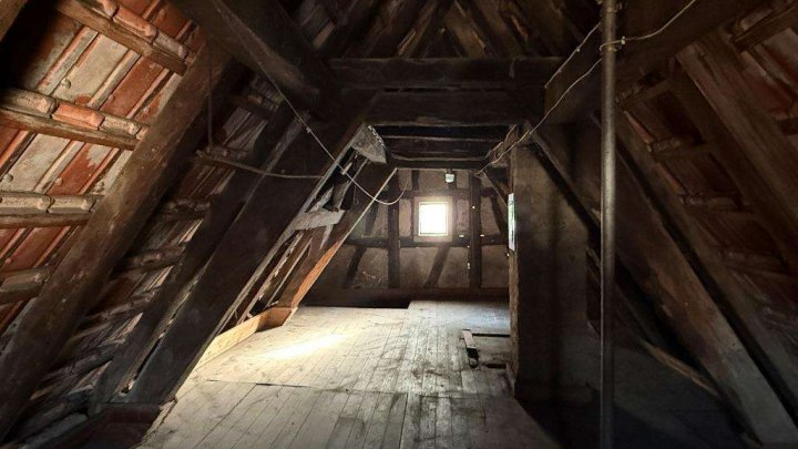 Sanierungsobjekt mit Scheune & großem Garten in zentraler Lage zu verkaufen