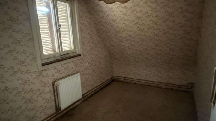 Sanierungsobjekt mit Scheune & großem Garten in zentraler Lage zu verkaufen