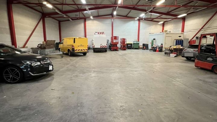 Lagerhalle in Mühlacker -Lomersheim zu vermieten!