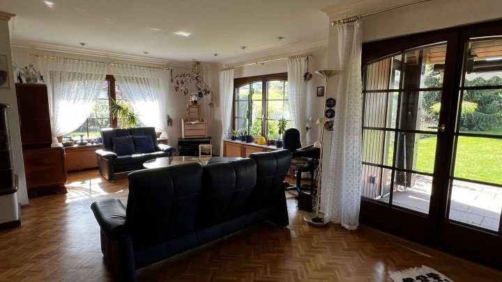 Individuelles Landhaus in Traumlage